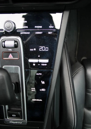 Porsche Cayenne cena 289900 przebieg: 59700, rok produkcji 2018 z Obrzycko małe 781